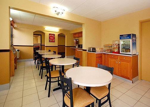 Days Inn By Wyndham Hagerstown I-70 Étterem fotó